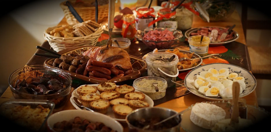 Bord med julmat